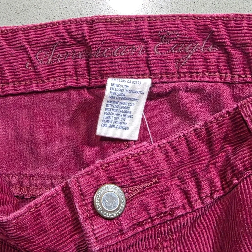 American Eagle Magenta Pink Corduroy Distressed Mini Skirt Size 14